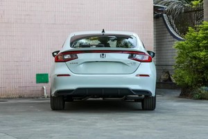 H-ONDA <span class=keywords><strong>Civic</strong></span> 2023 Berline 2.0L <span class=keywords><strong>E</strong></span>:HEV 2.0L 143 ch L4 Hybride Caméra de recul Toit ouvrant Économique en carburant Voiture d'occasion - Product Image 5