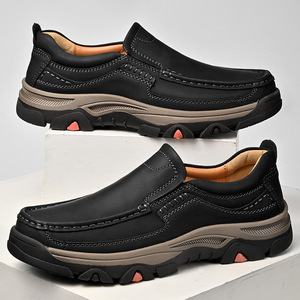 Mocassins pour hommes en cuir PU, style rétro britannique, à motif uni, doublure en peluche, semelle en caoutchouc, chaussures décontractées tendance - Product Image 2