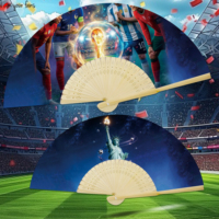 2026 Futbol Kupası için Sıcak Fırsat Kişiselleştirilmiş Özel El Yapımı Yelpaze Toptan Katlanır Bambu Ahşap Kumaş Kağıt Yelpaze