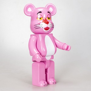 Vente en gros de figurines Bearbrick 400% en résine pour <span class=keywords><strong>la</strong></span> décoration, <span class=keywords><strong>Panthère</strong></span> <span class=keywords><strong>Rose</strong></span> Bearbrick 400 - Product Image 3