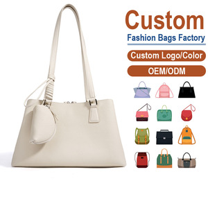 Sac à bandoulière rayé personnalisé pour femme, finition grain de litchi, avec mini pochette amovible, idéal pour le bureau et le quotidien - Product Image 1