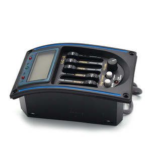 ปิ๊กอัพกีตาร์โปร่ง LC-5 อีควอไลเซอร์ 5 แบนด์ พร้อมจูนเนอร์ ไฟแบ็คไลท์ บรรจุภัณฑ์พลาสติก 201 301 ISYS+ - Product Image 2