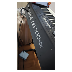 Piano Digital de Segunda Mano Jelo RD-700NX, 88 Teclas, 20 kg, Enchufe Estadounidense, 90% Nuevo, <span class=keywords><strong>Sonido</strong></span> y Sofisticación Super Naturales - Product Image 5