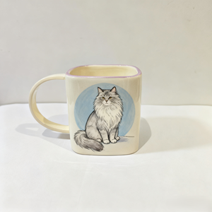 Taza de Café de Porcelana Pintada a Mano Personalizada - Diseño de Gato del Bosque Noruego - Product Image 6