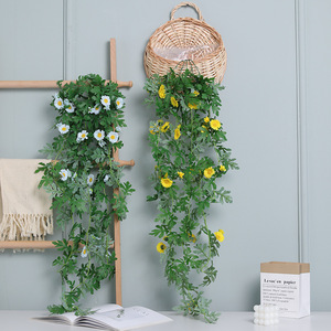 Plante artificielle Ruilisi Daisy, guirlande murale décorative pour la maison, les mariages et l'extérieur, fleurs en plastique et soie. - Product Image 4
