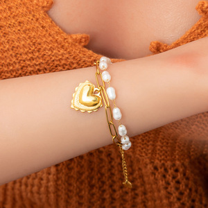 กำไลข้อมือสแตนเลสสตีล 18K PVD ชุบทอง ประดับมุกและเปลือกหอย ดีไซน์หลากหลาย พร้อมจี้รูปหัวใจและสัตว์ทะเล |   กันน้ำและป้องกันการแพ้ - Product Image 4