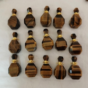 Pendentif de bouteille de parfum en cristal d'oeil de tigre naturel sculpté à la main <span class=keywords><strong>bijou</strong></span> de parfum élégant pour dames bijoux décor cadeau - Product Image 1