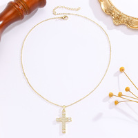 Accessoires de mode de haute qualité en laiton incrusté de Zircon pendentif collier diamant lumière luxe croix clavicule chaîne Unique Niche