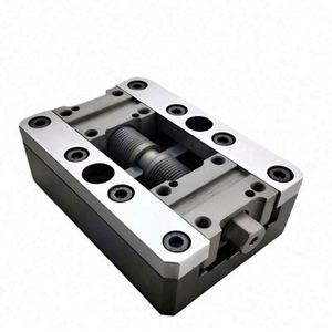 Morsa Autocentrante REALMAX con Quattro Piastre Girevoli ad Alta Precisione per Lavorazioni Meccaniche - Product Image 1