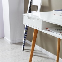 Bureau d'ordinateur ou table de jeu moderne blanc pur, modèle 2023, directement de l'usine du vendeur