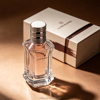 Nouveauté - Flacon de parfum en verre transparent de forme spéciale 50 ml avec boîte, couvercle argenté personnalisable, impression sérigraphique, boîte personnalisée