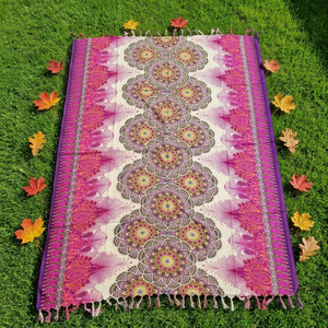 Pareo de Rayón Estampado Bohemio con Flecos de Borlas, Patrón Mondala Morado y Rosa, Estilo Clásico, para la Playa - Product Image 2