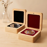 Boîte à pièces commémoratives en bois de hêtre noir et rouge bordeaux, boîte de rangement pour médailles et badges en bois massif