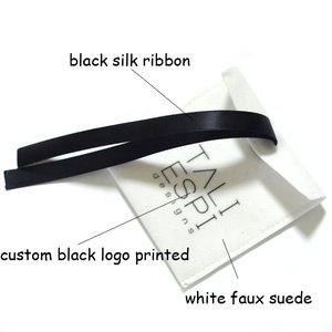 <span class=keywords><strong>Bolso</strong></span> de joyería de gamuza con solapa de sobre pequeño blanco impreso con logotipo personalizado de diseño de lujo más nuevo - Product Image 5
