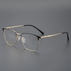 Lunettes de vue demi-cerclées pour homme Refined Scoundrel, monture rectangulaire noire et or, légères, 96066, origine Danyang - Product Image 1