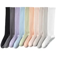 Chaussettes de yoga et de Pilates antidérapantes en coton respirant, écologiques et luxueuses, hauteur genou, avec grip, pour femmes, professionnelles, pour studio, barre et fitness
