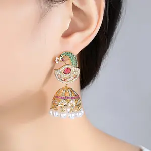 Großhandel kunden spezifische Messing Frauen Pave Pearl Crystal Fittings baumeln aus Indien Ohrringe