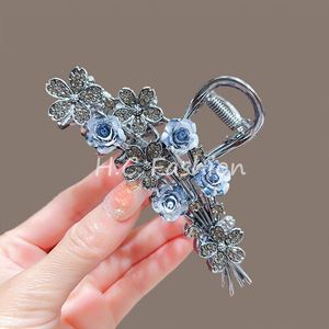Pinzas de Pelo Grandes con Borlas y Cristales Acrílicos Brillantes Rhinetosne para Mujer, Lindas para Uso Diario - Product Image 2