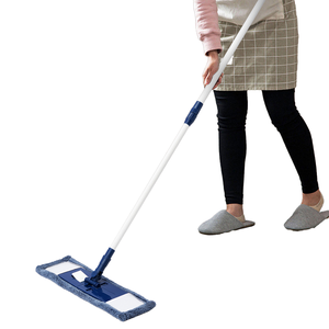 Mopa Plana Plegable Profesional Cleanhome con Cabezal Giratorio de Microfibra Telescópica para Pisos de Madera, Mármol, Azulejos y Laminados - Product Image 1