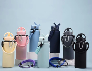 Bouteille d'eau en acier inoxydable de grande capacité avec corde tressée et paille isolée pour hommes et femmes Sports de plein air Tasse à boire - Product Image 1