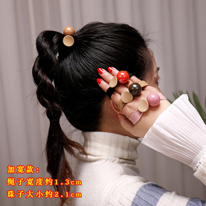 Élastique à cheveux pour queue de cheval, large bande élastique avec perles pour femmes, usage quotidien, matériau en tissu, couleur unie, largeur 1.3Cm, perles de 2.1Cm - Product Image 1