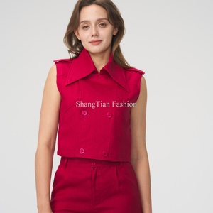 Conjunto de Pantalones Cortos de Cintura Alta 2025, Estilo Casual de Otoño con Decoración de Botones, Chaleco Rojo, Conjunto Deportivo de Dos Piezas para Mujer - Product Image 5