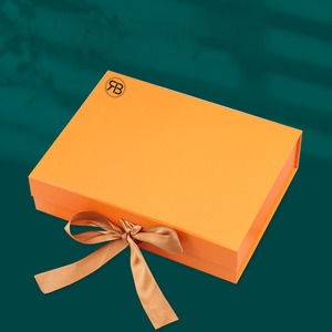 High Quality Beautiful Bridesmaid proposal gift box hair weave packaging custom logo fedora hat hamper box magnetic gift box
