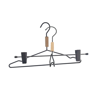 Nouveauté, <span class=keywords><strong>cintre</strong></span> <span class=keywords><strong>en</strong></span> métal à encoche avec logo personnalisé, <span class=keywords><strong>pas</strong></span> <span class=keywords><strong>cher</strong></span>, noir, revêtement <span class=keywords><strong>en</strong></span> poudre, pour vêtements - Product Image 1