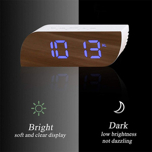 Đồng Hồ Báo Thức Led Gương Kỹ Thuật Số Đánh Thức Đa Năng Sang Trọng Có Đèn Nền Nhiệt Độ Báo Lại - Product Image 6