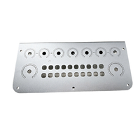 Plaque en aluminium estampée et pliée CNC de haute précision, panneau de commande en alliage d'aluminium personnalisé pour amplificateur audio