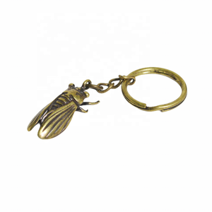 Llavero de metal <span class=keywords><strong>coche</strong></span> <span class=keywords><strong>escarabajo</strong></span> colgante insecto llavero joyería de latón - Product Image 1