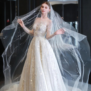 Abito da <span class=keywords><strong>Sposa</strong></span> Stile Reale Francese a Maniche Lunghe con Scollo Illusion, in Tulle Pesante con Paillettes e Glitter, Modello a Trapezio - Product Image 1