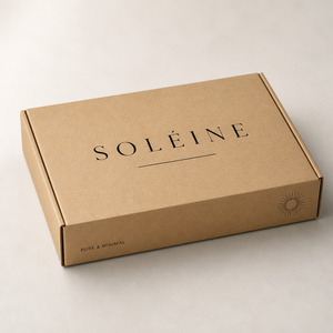 กล่องไปรษณีย์ลูกฟูกแบบล็อคเองได้ พิมพ์ลายขาวดำเคลือบด้าน สำหรับบรรจุภัณฑ์เครื่องสำอางและผลิตภัณฑ์บำรุงผิว แบบฝาปิด - Product Image 1