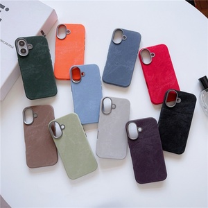 เคสโทรศัพท์แบบกันกระแทกเคลือบผิวฟลานเนลอุ่นๆ พร้อมแม่เหล็ก สำหรับ iPhone 16 15 14 13 12 Pro Max - Product Image 1