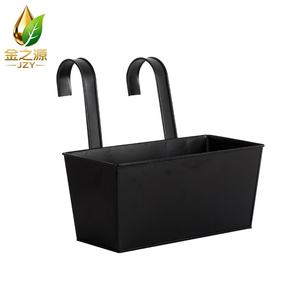<span class=keywords><strong>Pot</strong></span> de fleurs <span class=keywords><strong>suspendu</strong></span> <span class=keywords><strong>en</strong></span> métal pour balcon, <span class=keywords><strong>pot</strong></span> de plantation intérieur/extérieur, <span class=keywords><strong>pot</strong></span> décoratif <span class=keywords><strong>suspendu</strong></span> pour balustrade de jardin - Product Image 1