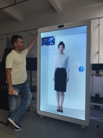 Vitrina LCD Transparente 3D de 86 Pulgadas con Carcasa Industrial de SPCC, Kiosco Holográfico para Ferias Comerciales y Centros Comerciales