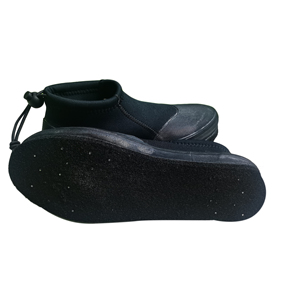 Scarpe da Immersione e Pesca Xinglong in Neoprene 3mm con Suola in Feltro Nero e Logo Personalizzabile - Product Image 2