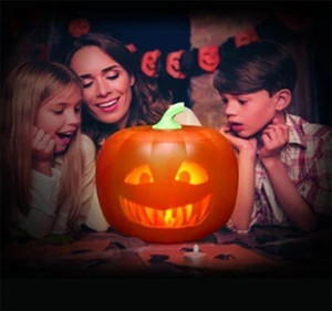 Halloween Flash Parler Animé animé Citrouille Lampe De Projection pour La Fête À La Maison 16x16x16cm pour Halloween - Product Image 5