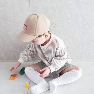 100% coton M lettre broderie enfants casquette mignon extérieur parasol réglable enfants casquettes de Baseball - Product Image 3