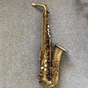 Saxophone professionnel de différents modèles avec son exceptionnel et surfaces variées pour les musiciens professionnels - Product Image 3