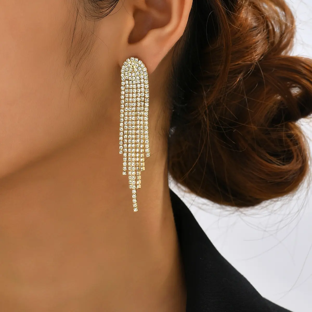 New Fashion Jewelry Crystal Tassel Metal Dangle Earrings Rhinestone Claw Chain Drop Earrings for Women