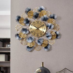 Reloj de Pared Decorativo de Metal con Hojas de Ginkgo, Estilo Romántico y Silencioso, Promoción Personalizada para Hoteles - Product Image 6