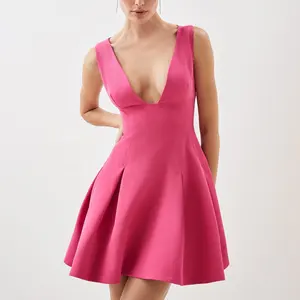 女式夏装性感深v领素色粉色可爱时尚弹力剪裁合身a字裤女士迷你连衣裙
