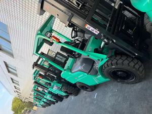New Counterbalance <b>Forklift</b> 3 Ton 4WD Seated Operation Lead-Acid Battery Construction Outdoor Pavement Use - Product Image 4