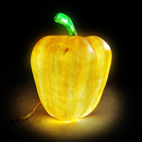 Lumière LED Momovalley en résine en forme de poivron, sculpture décorative de légume pour restaurant, marché, festival et parc à thème