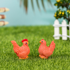รูปปั้นไก่ตัวผู้และไก่ตัวเมียขนาดเล็กทำจากเรซิ่น สำหรับตกแต่งสวน ใช้ได้ทั้งภายในและภายนอกอาคาร - Product Image 2