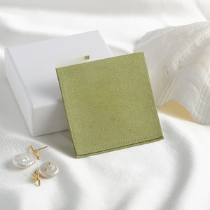 Pochette de luxe personnalisée en microfibre légère avec logo imprimé, pour colliers et bijoux, format enveloppe carrée - Product Image 4
