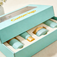 Boîtes rigides pour cosmétiques avec couvercle et base en papier d'art brillant UV, fenêtre transparente et impression de logo personnalisée en feuille d'or