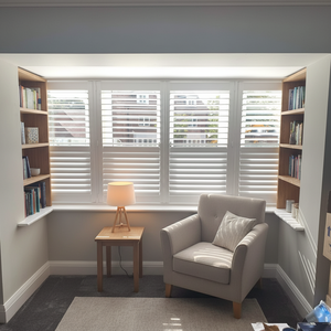 Panneaux de persiennes horizontales en PVC blanc lisse <span class=keywords><strong>pour</strong></span> portes coulissantes et volets de plantation, <span class=keywords><strong>pour</strong></span> usage <span class=keywords><strong>extérieur</strong></span> et en cuisine (vente en gros) - Product Image 1