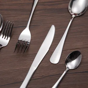 طقم أدوات مائدة من الفولاذ المقاوم للصدأ للمطاعم والفنادق وأدوات مائدة للزفاف وملعقة فضة وشوكة وسكين وجودة عالية